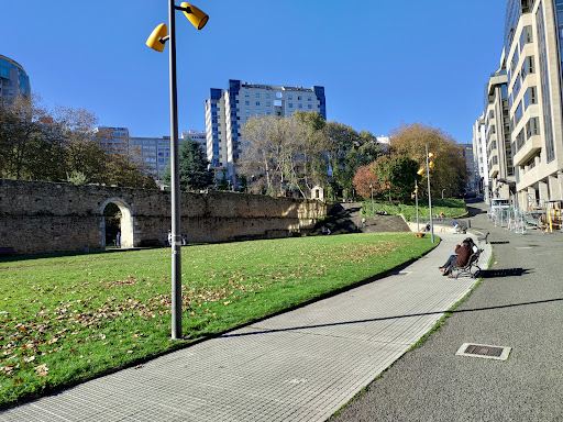 Paseo das Pontes