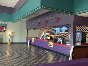 Ski-Hi 6 Theater
