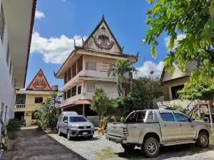 Wat Nai Wang