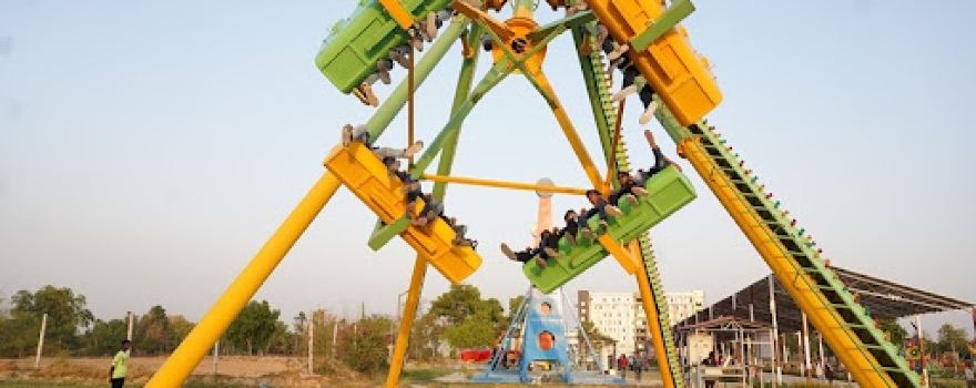 Anandi Magic World Water Park In Lucknow