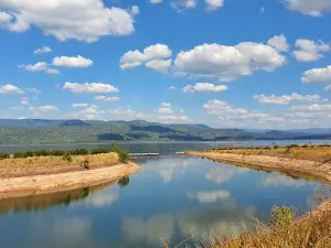 Naruebodindrachinta Reservoir
