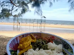 Pantai Pandaran Kotawaringin Timur