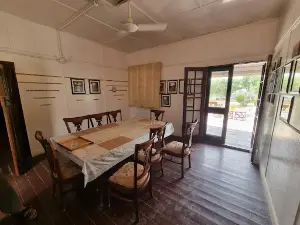 Victoria Hut