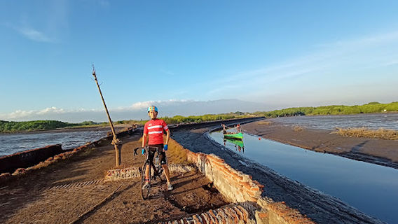 Pantai medoan tongas