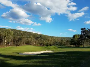 Polish Pines Golf Course