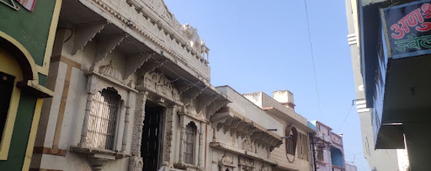Chanda Prabhu Jain Mandir Ringnod