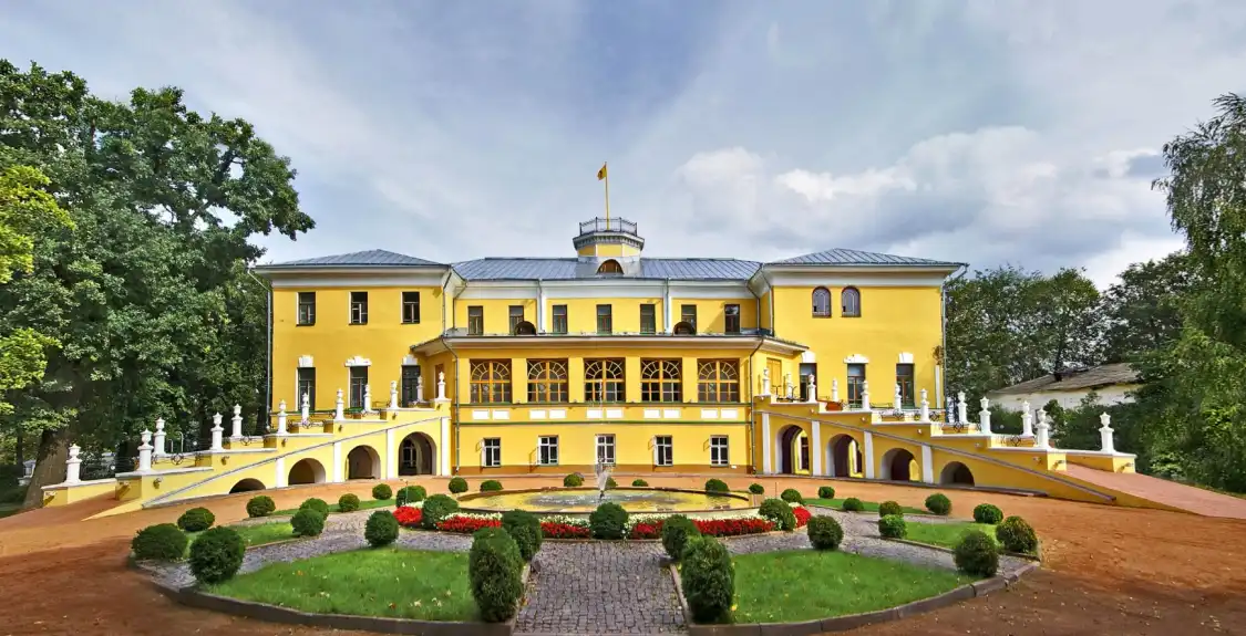 Hotels near Yaroslavl Art Museum