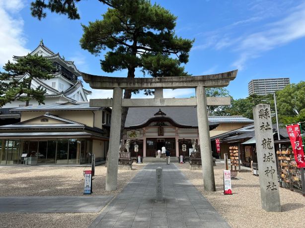 龍城神社