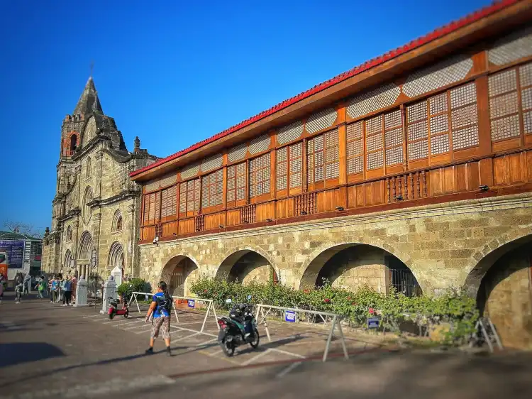 Hotels near BulSU Center For Bulacan Studies
