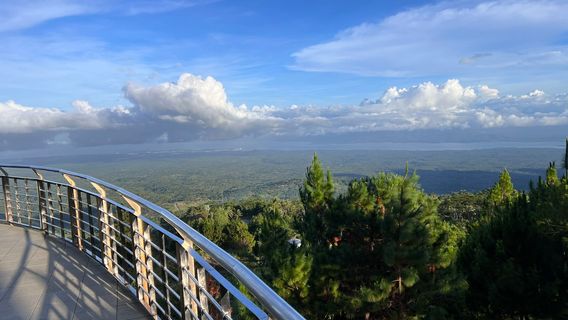 Hoyohoy Highland Stone Chapel Adventure Park