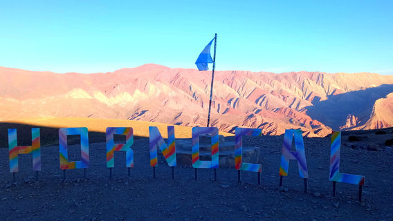 Mirador A la cercanía de los 14 Colores del Hornocal