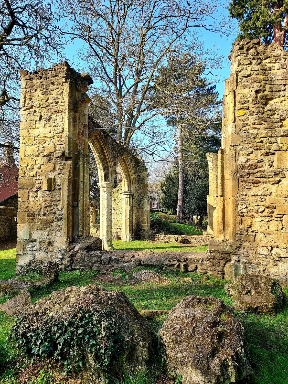 Hotels near Abbey Gardens