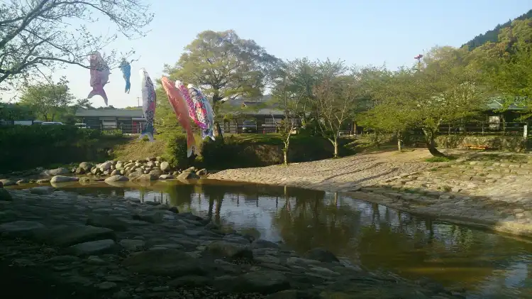 正法寺別院附近的飯店