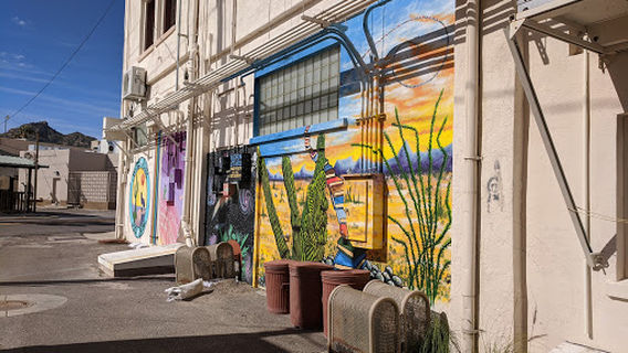 Artist Alley Murals