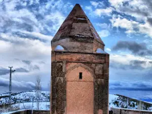 Melikgazi Türbesi