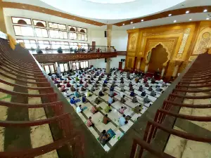 Masjid Raya Jabal Rahmah Semen Padang