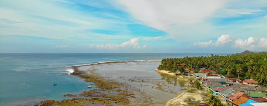 Pantai Sorake Nias selatan