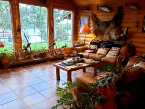 Rapids Camp Lodge