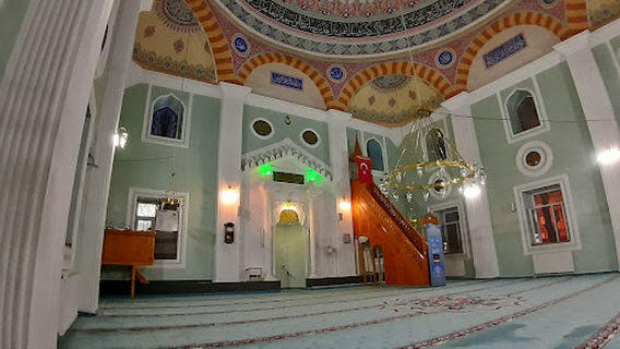 Merkez Cami