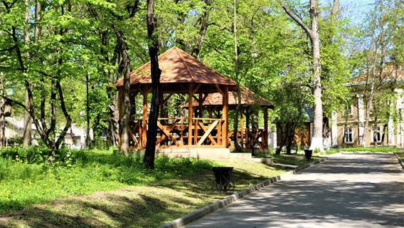 Zalishchyky Park