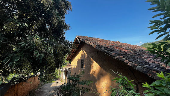 Làng cổ Thiên Hương