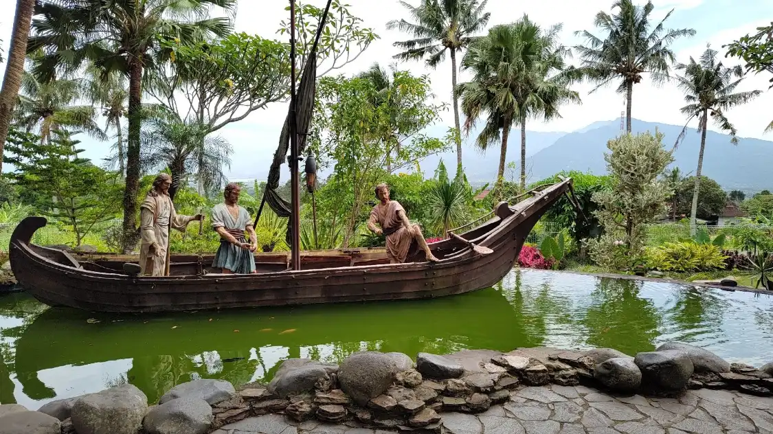 Hotels near Gua Maria Kerep Ambarawa