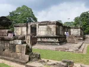 Dalada Maluva - ( Polonnaruwa)
