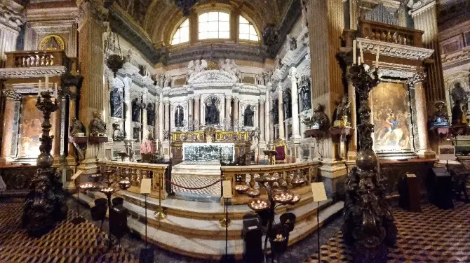 4_Naples Cathedral