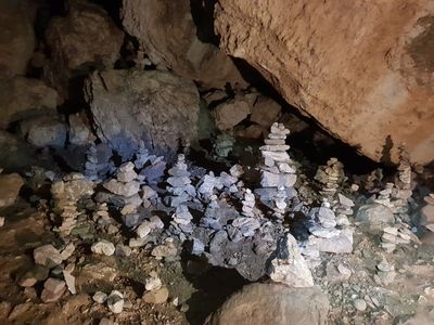 Lumiang Cave