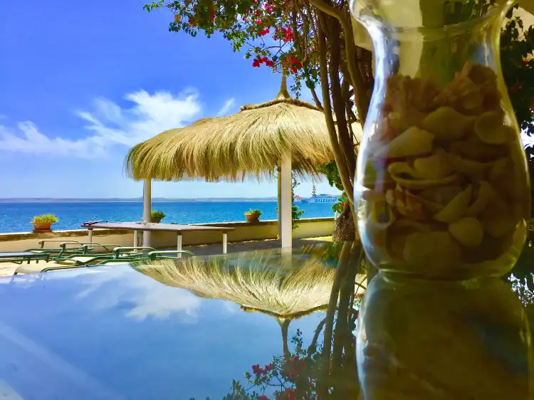Hotels near Aucanada Beach