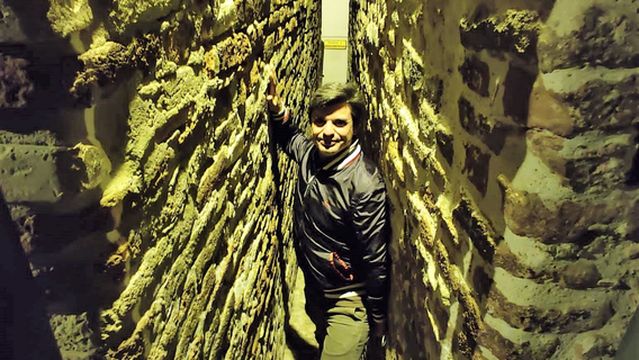 The narrowest alley in italy