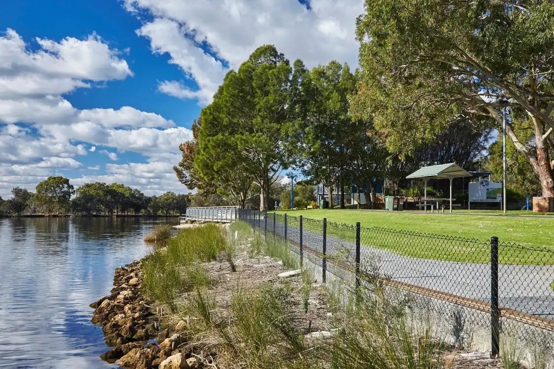 Hotels near Garvey Park