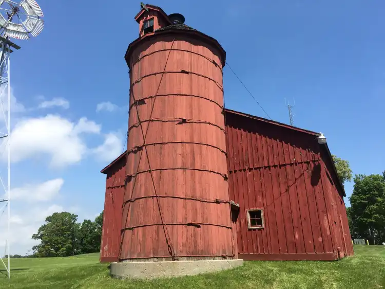 Sheboygan County Historical Museum附近的飯店