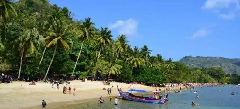 Hotel di Watulimo