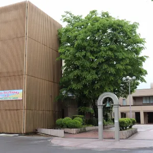砺波市文化会館