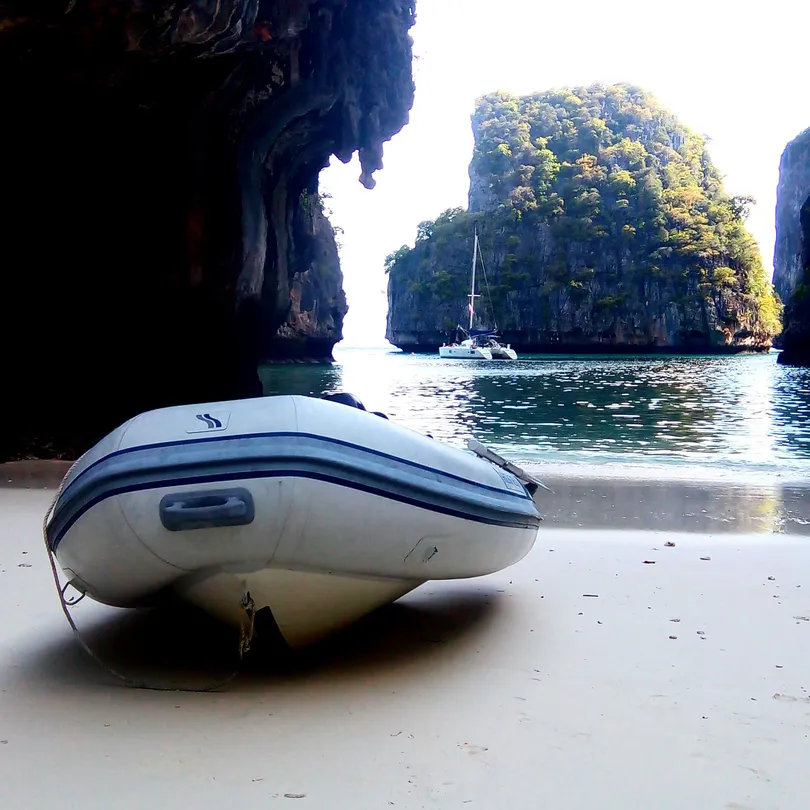 5_Star Fruit Catamaran