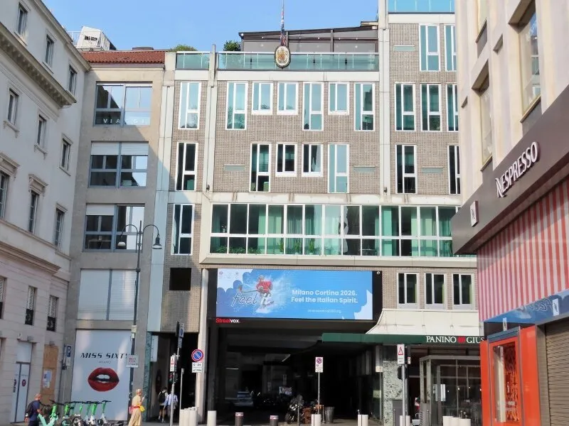 1_Edificio per l’Istituto Nazionale Assicurazioni