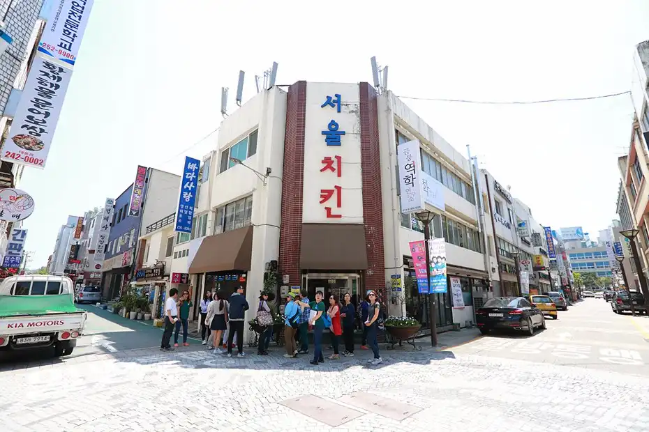 Hotels near Daeheungdong Culture and Art Road
