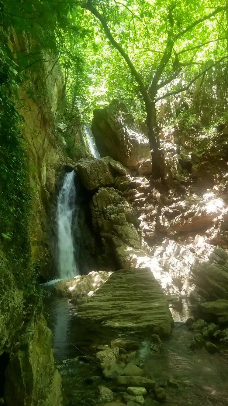 Hôtels à : Mouzaki
