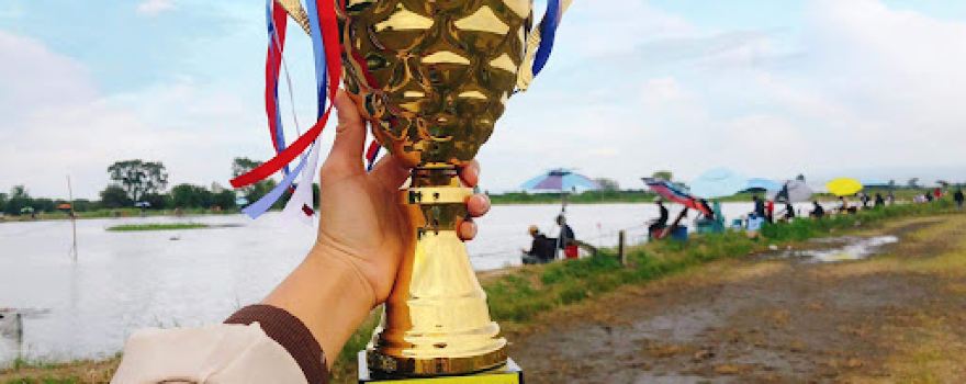 Hồ câu cá dịch vụ Văn Minh