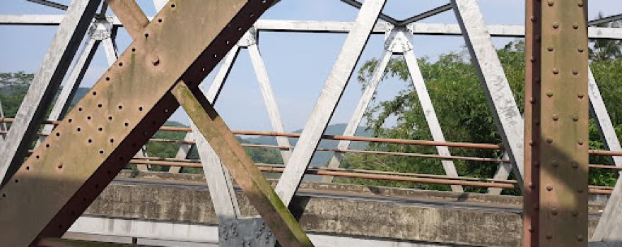 Jembatan Merah Mandirancan-Patikraja