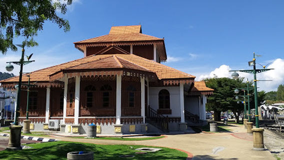 Lumut Waterfront Esplanade Wing
