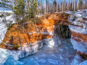 Apostle Islands National Lakeshore Mainland Sea Caves