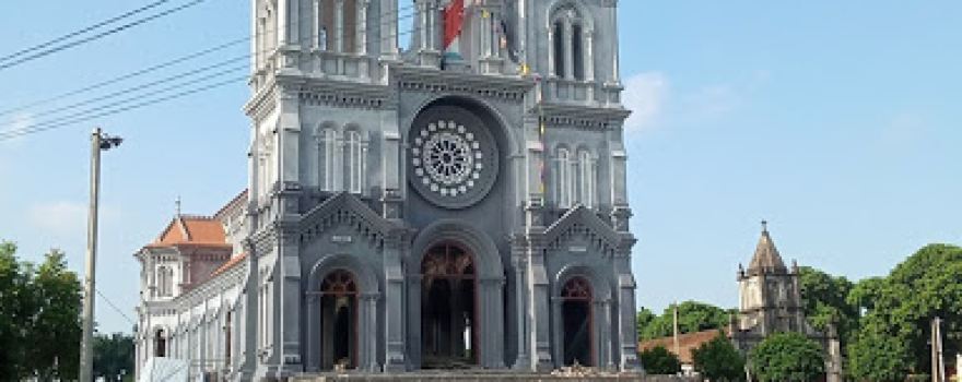 Nhà Thờ giáo xứ long Đầm