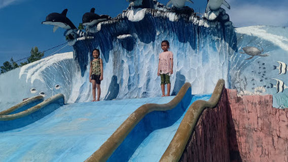 Taman Wisata Tirta Sumekar Indah