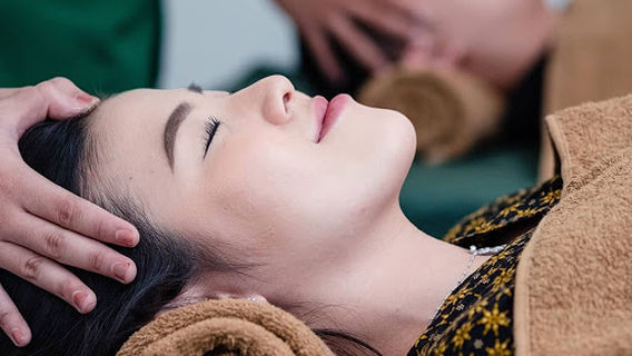 Relaxology Plaza Pondok Gede