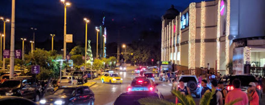 Itaú cinemas Pinedo