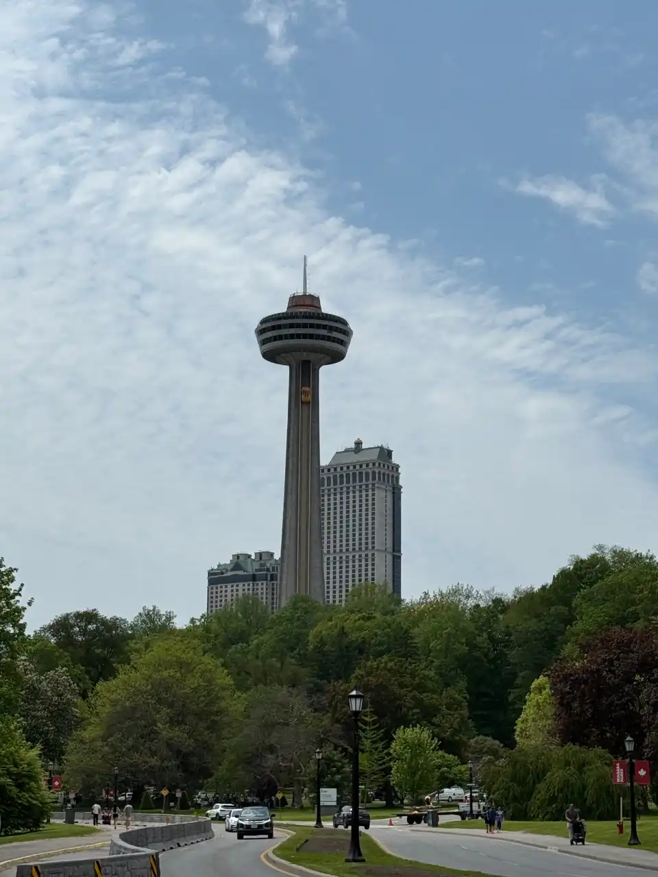2_Skylon Tower