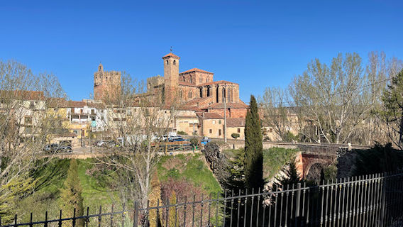 Puerta Del Toril
