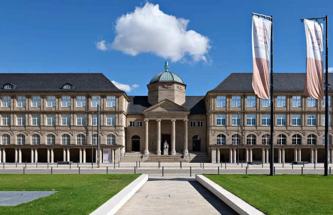Hotels near Museum Wiesbaden